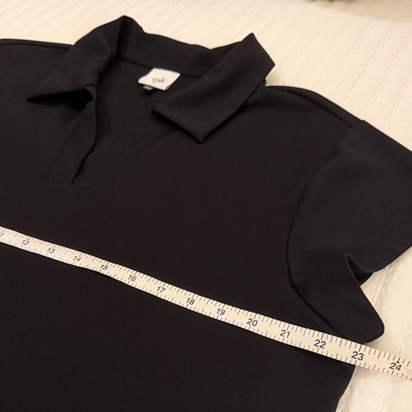 CAbi XL Black Kudos Top. Short Sleeve Collared Top - Picture 5 of 8